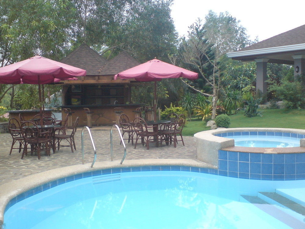 G'S Grand Resort And Convention Center Panglao Esterno foto