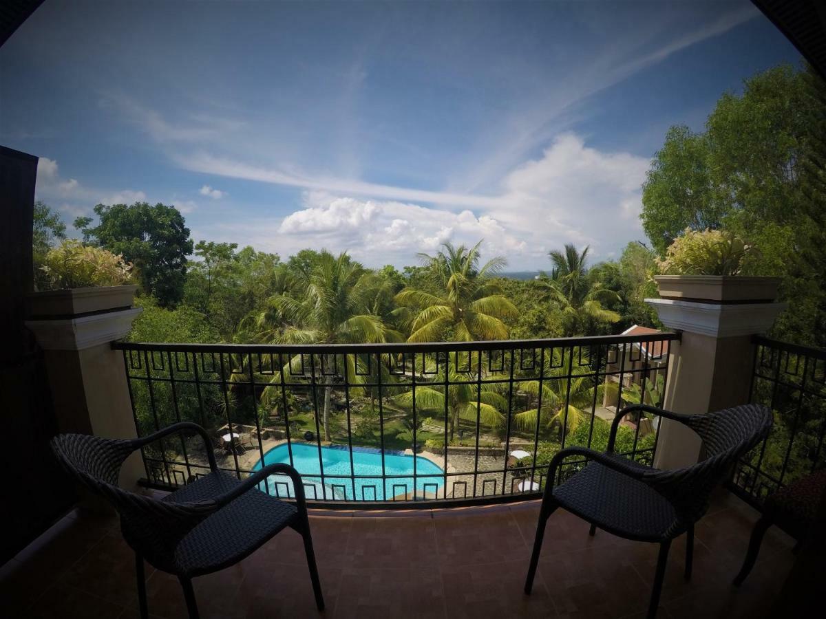 G'S Grand Resort And Convention Center Panglao Esterno foto